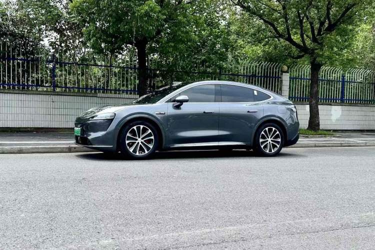 Used Hima Luxeed R7 2024 All-Electric 802 km Max
