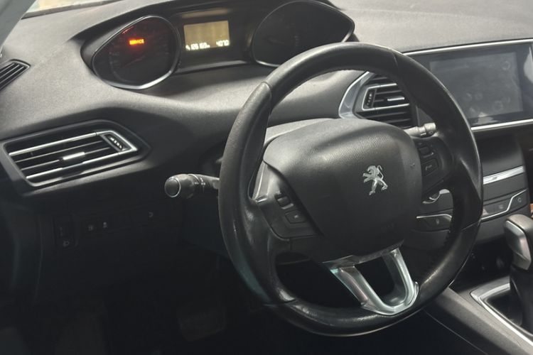 Used Peugeot 308S 2015 1.2T Automatic Jingchi Edition
