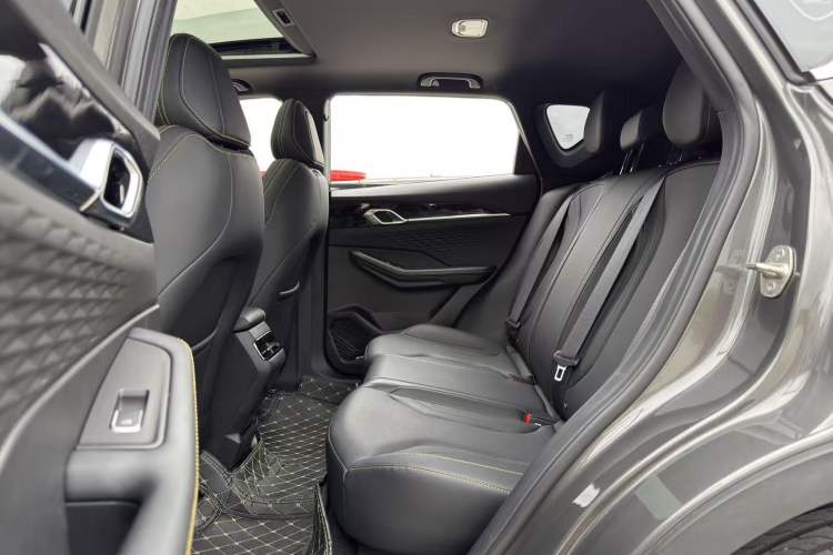 Used Geely Auto Coolray 2025 Bin Yue L 1.5T DCT Starlight Edition
