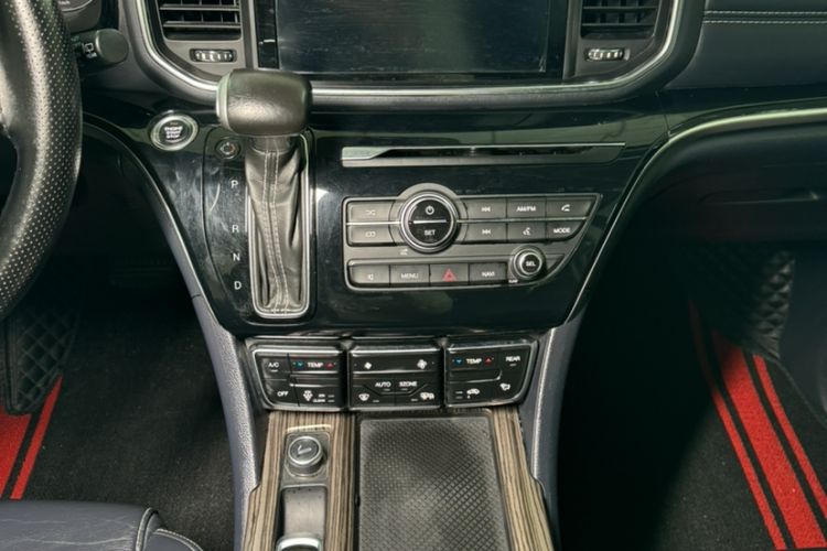 Used GAC Trumpchi M8 2020 390T Deluxe Edition
