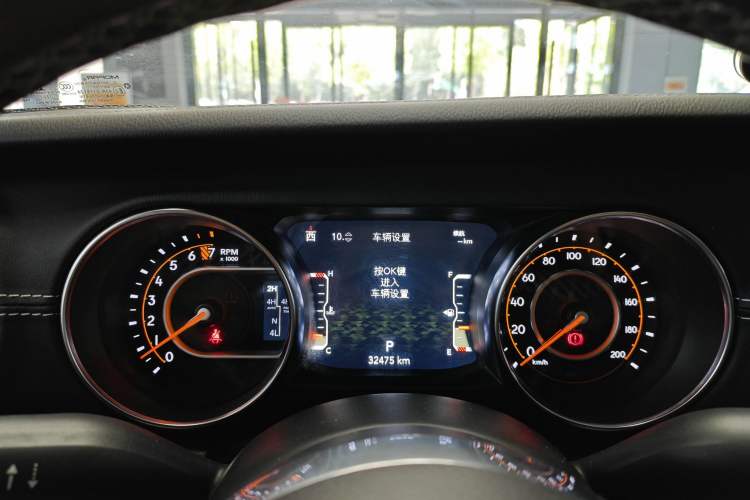 Used  Gladiator 2022 3.6L Pioneer Edition
