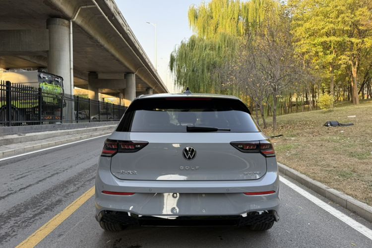 Used Volkswagen Golf 
