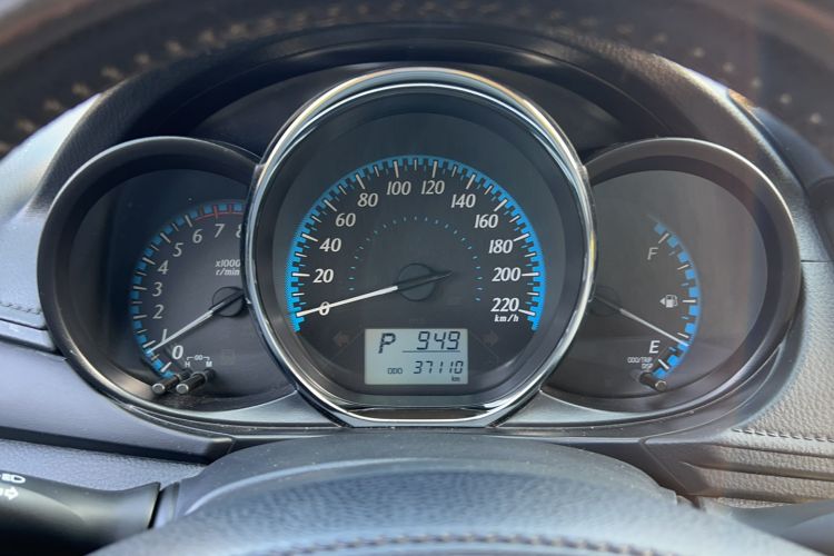 Used Toyota YARiS L 2016 Revised 1.5E CVT Charming Edition