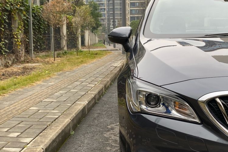 Used Buick Verano 2015 Sedan 20T Dual-Clutch Flagship Model
