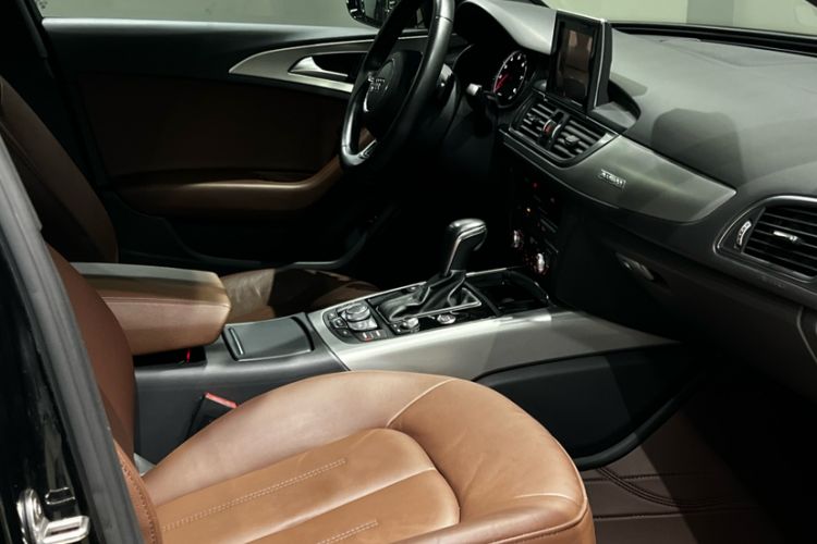 Used Audi A6L 2018 30th Anniversary Edition 45 TFSI quattro Sport model
