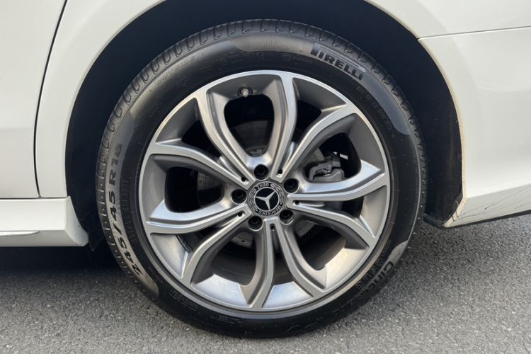 Used Mercedes-Benz E-Class 2020 E 300 L Sporty and Stylish Model
