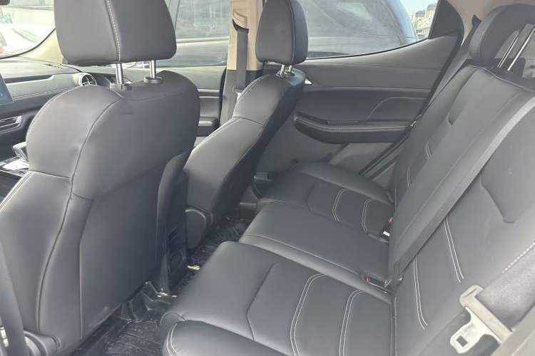 Used BYD Yuan New Energy 2019 EV535 Smart Connect Trendsetting Model
