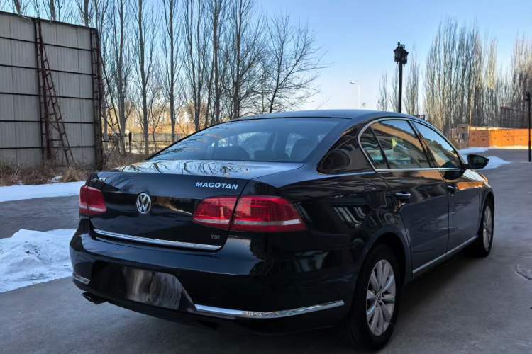 Used Volkswagen Magotan 2013 2.0 TSI Luxury Model
