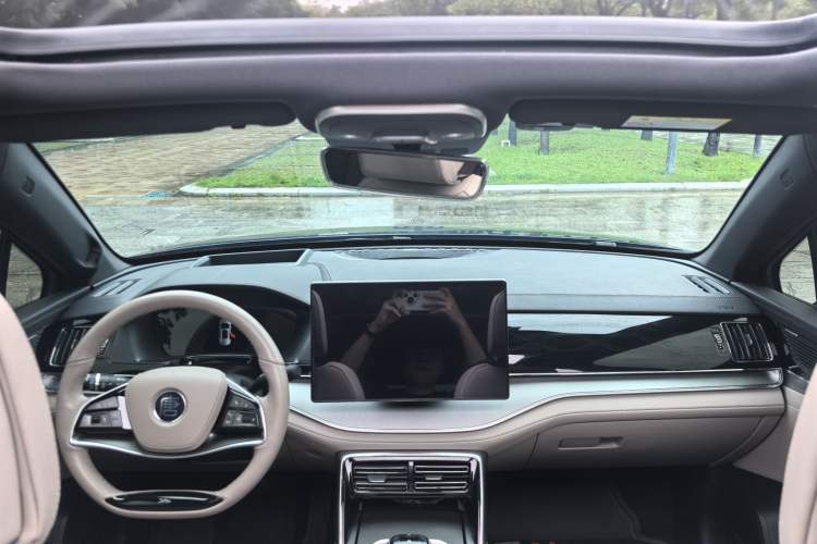 Used BYD Tang New Energy 2024 DM-p Champion Edition 215 km All-Wheel-Drive Flagship Model
