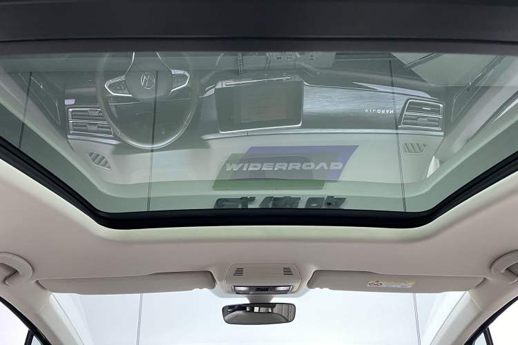 Used Volkswagen Viloran 2023 380TSI Luxury Edition
