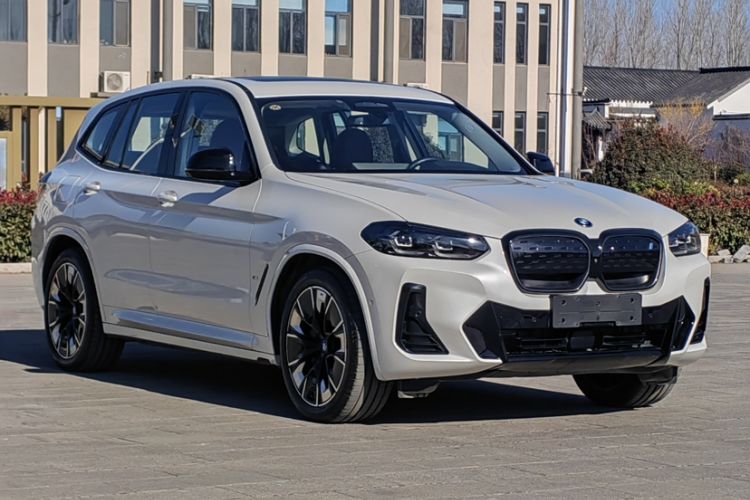 Used BMW iX3 2023 Leading Type