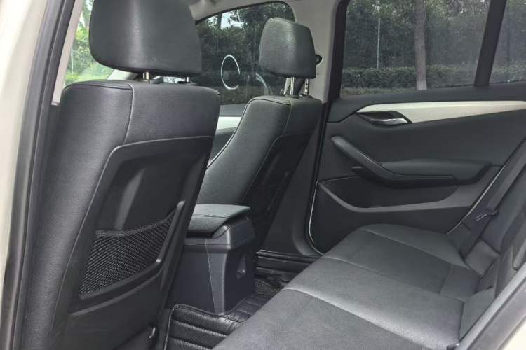 Used BMW X1 2014 sDrive18i Leading Model
