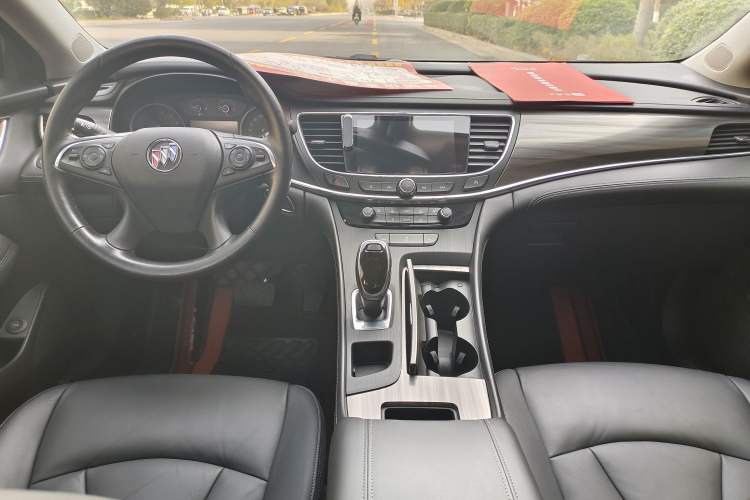 Used Buick LaCrosse 2019 28T Luxury Model
