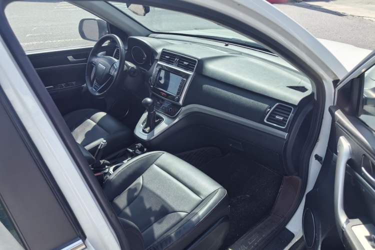 Used Haval M6 2019 1.5T DCT Two-Wheel Drive Elite Version China VI Standard
