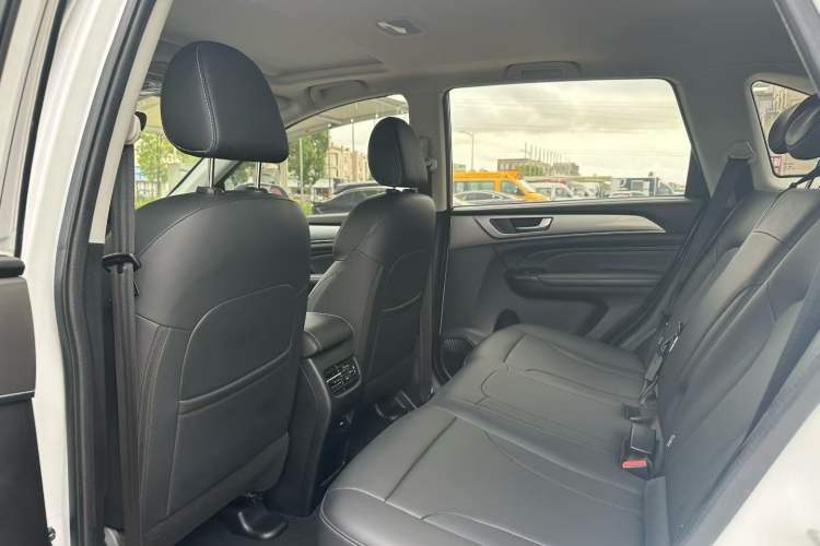 Used Haval M6 2021 PLUS 1.5T DCT Luxury Smart Connectivity Model
