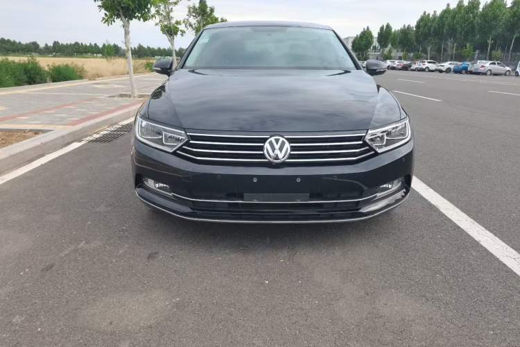 Used Volkswagen Magotan 2018 330TSI DSG Advanced Model
