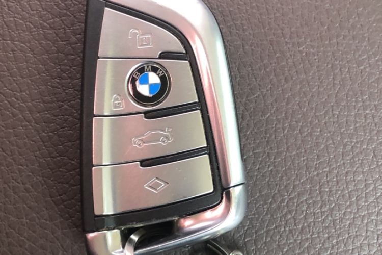 Used BMW 7 Series 2017 730Li Leading Model
