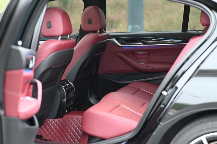 Used BMW 5 Series 2022 525Li M Sport Package