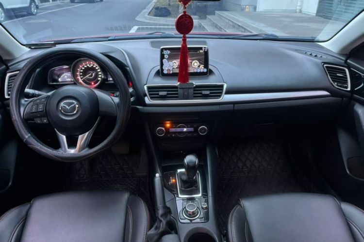 Used Mazda Mazda 3 Axela 2016 Sedan 1.5L Automatic Luxury Model