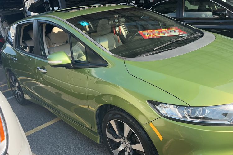 Used Honda Jade 2013 1.8L CVT Luxury Edition 5 seats
