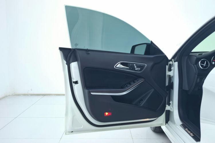 Used Mercedes-Benz CLA 2018 CLA 220 4MATIC