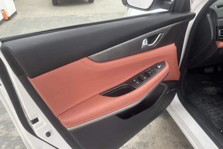 Used Changan CS75 2024 Enjoyment Edition 1.5T DCT Prestige Model
