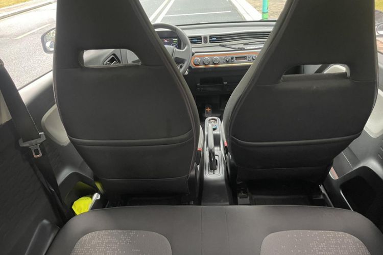 Used Wuling Hongguang MINIEV 2021 Macaron Premium Model – Lithium-NMC
