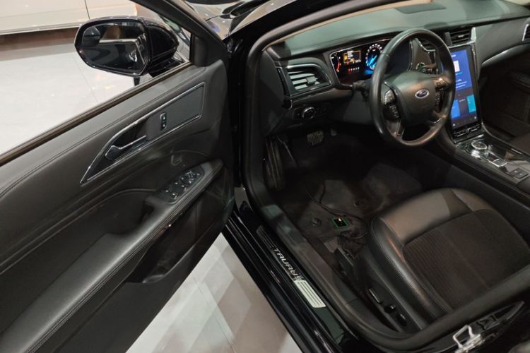 Used Ford Taurus 2019 EcoBoost 245 Comfort Edition
