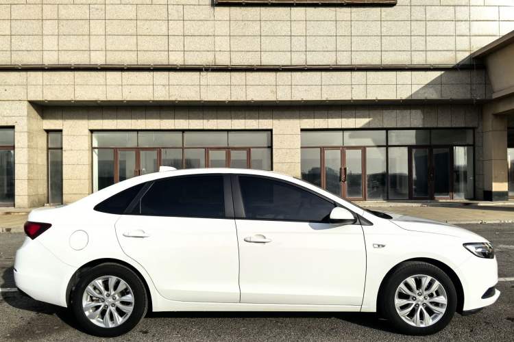 Used Buick GT 2019 15T Dual-Clutch Connected Elite Model China VI
