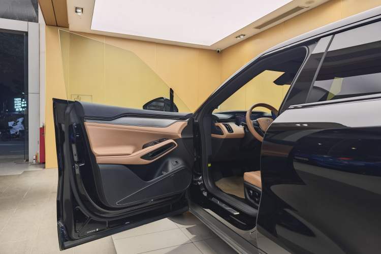 Used BYD Song L EV 2025 Intelligent Driving Version 662 km LiDAR Excellence Edition
