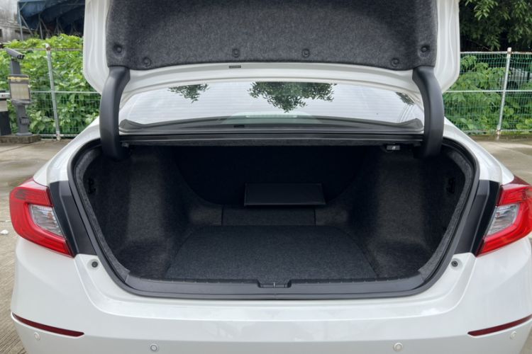 Used Honda Accord 2018 Rui·Hybrid 2.0L Rui Ku Edition China VI
