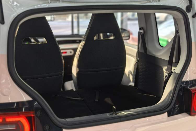 Used Wuling Hongguang MINIEV 2021 Macaron Premium Model – Lithium-NMC