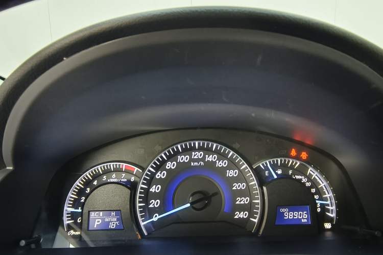 Used Toyota Camry 2016 2.0G 10th Anniversary Leading Edition
