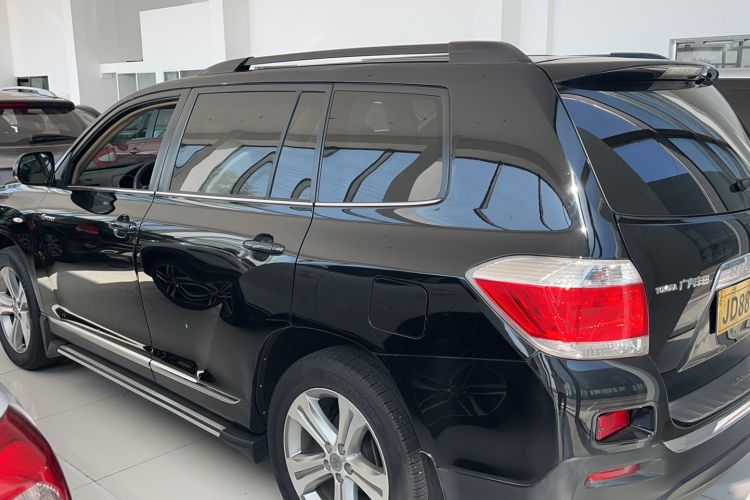 Used Toyota Highlander 2012 2.7L Two-Wheel Drive 7-Seater Luxury Edition
