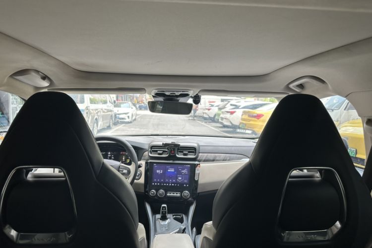 Used Lynk & Co 02 2022 1.5T DCT Shine Pro
