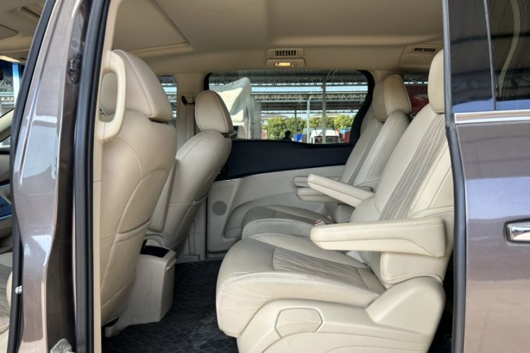 Used Buick GL8 2023 Land Executive Class 652T Luxury Model
