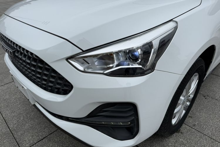 Used Haval M6 2019 1.5T DCT Two-Wheel Drive Value Edition China VI Standard
