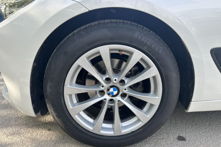 Used BMW 3 Series GT 2017 320i Sport Edition
