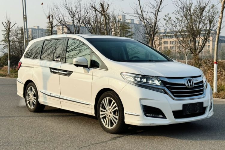 Used Honda Elysion 2016 2.4L Style Edition
