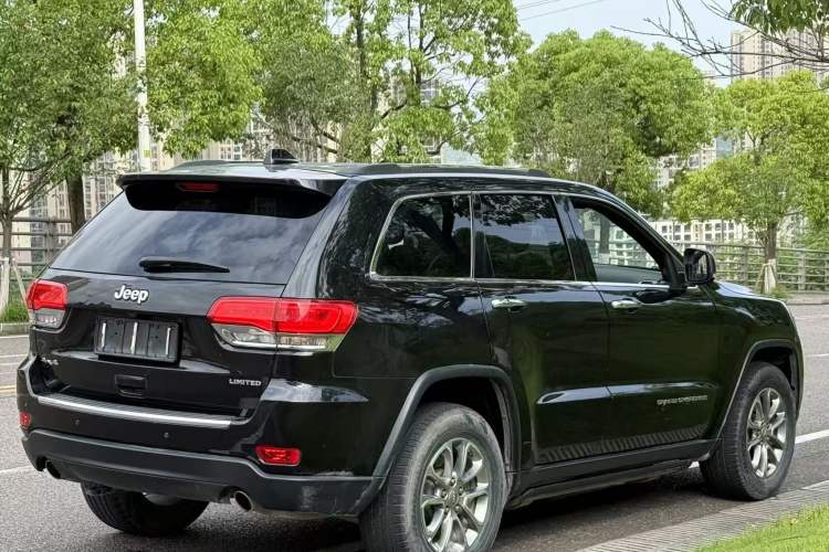 Used  Grand Cherokee 2014 3.0L Comfort Navigation Edition
