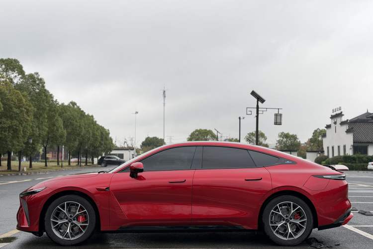 Used  Star Era ES 2025 All-Electric Pro Four-Wheel Drive 77 kWh
