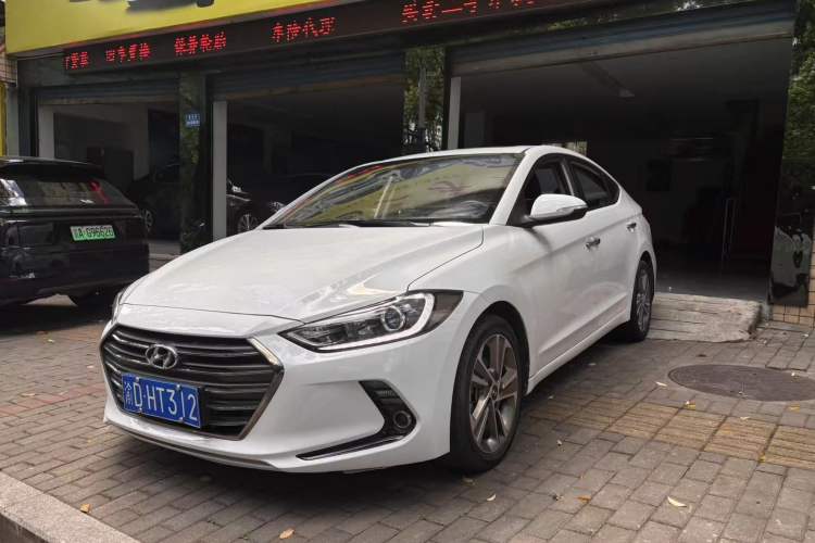 Used Hyundai Elantra 2016 1.6L Automatic ZhiXuan – Elite Version
