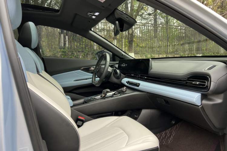 Used GAC Trumpchi EMPOW 2023 Shadow Leopard H Smart Hybrid Edition
