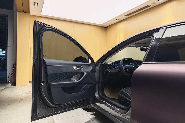 Used Roewe D7 2023 DMH 125km Excellence Edition
