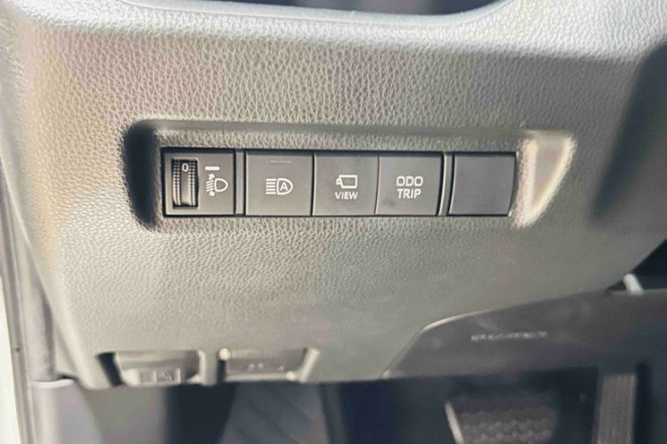 Used Toyota Wildlander 2023 2.0L CVT Two-Wheel Drive Luxury PLUS Edition
