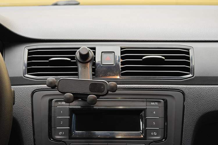 Used Volkswagen Santana 2016 1.6L Automatic Fashion Edition
