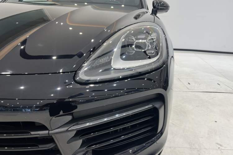 Used Porsche Cayenne 2019 Cayenne Coupé 3.0T
