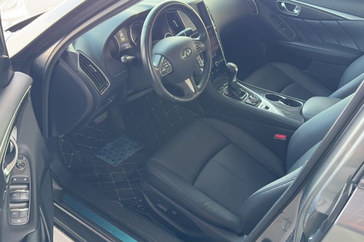 Used Infiniti Q50L 2015 2.0T Comfort Edition

