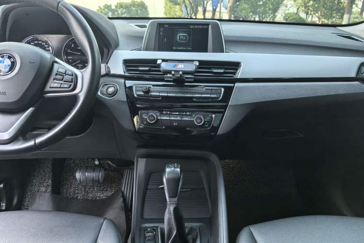 Used BMW X1 2019 sDrive20Li Leading Model
