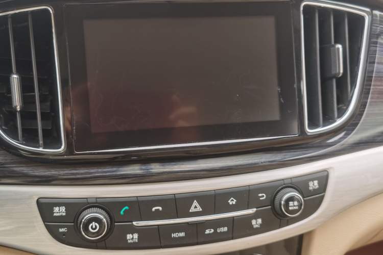 Used Baojun 730 2016 1.5L Manual Comfort Version 7 Seats China V Emission Standard
